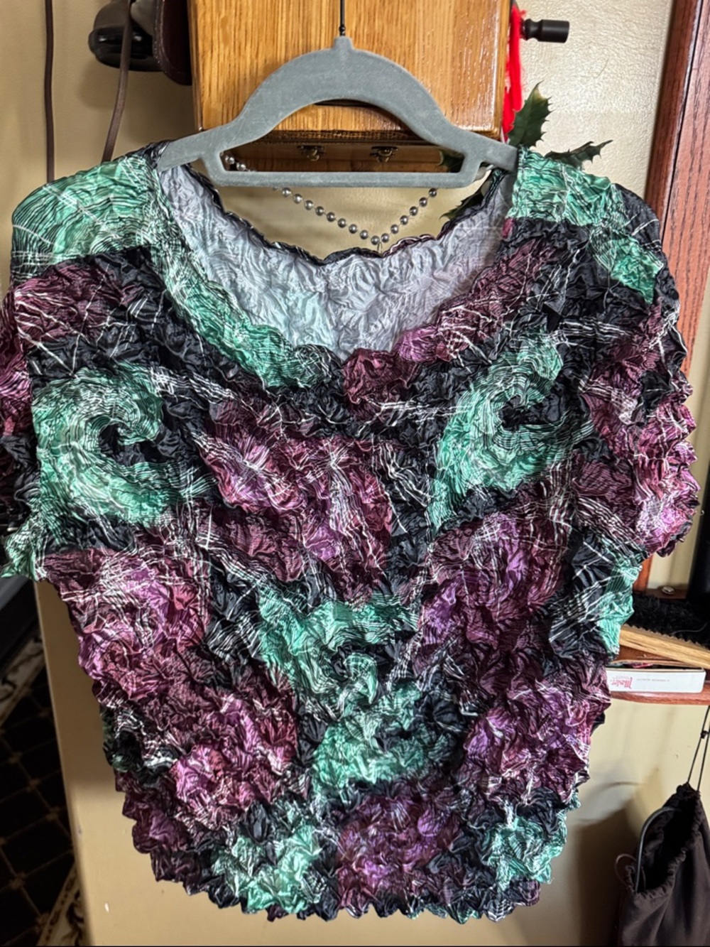 Crinkle Textured Short Sleeve Top in Teal & Plum perfect for travel